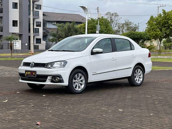 VOLKSWAGEN VOYAGE 1.6 MSI TOTALFLEX HIGHLINE 4P I-MOTION VOLKSWAGEN VOYAGE 1.6 MSI TOTALFLEX HIGHLINE 4P I-MOTION